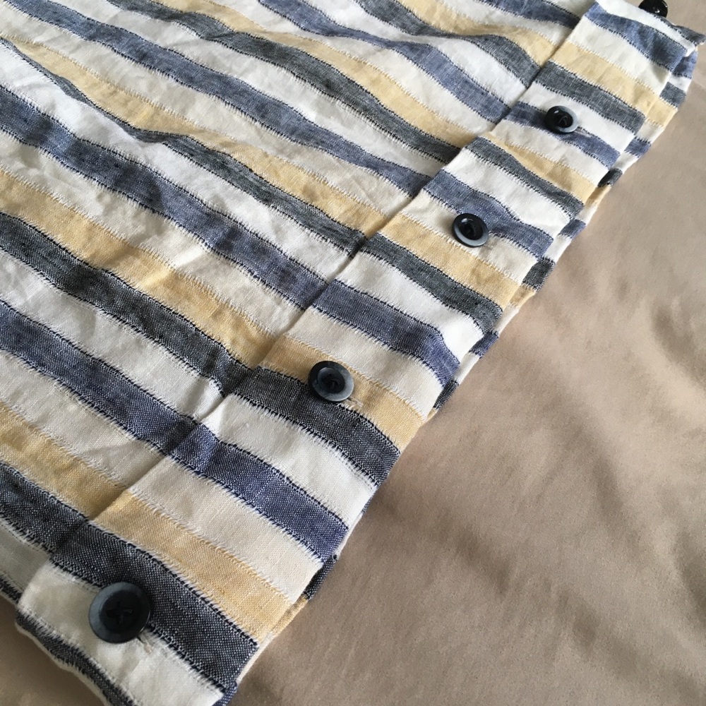 Striped Skirt With Buttons - Picture 3 of 7